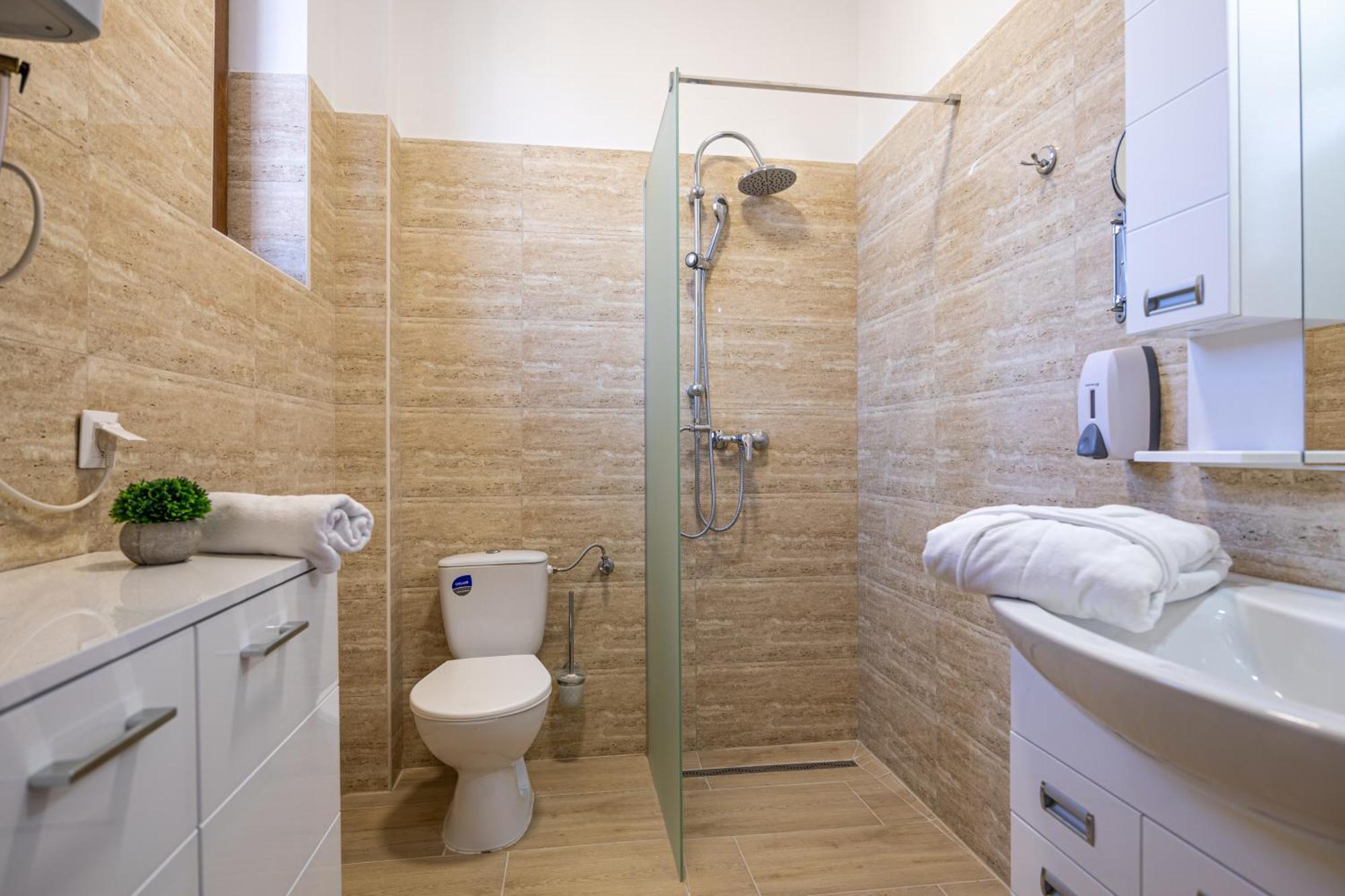 Voeroes Alom Panzio Bed & Breakfast Tiszakécske Dış mekan fotoğraf