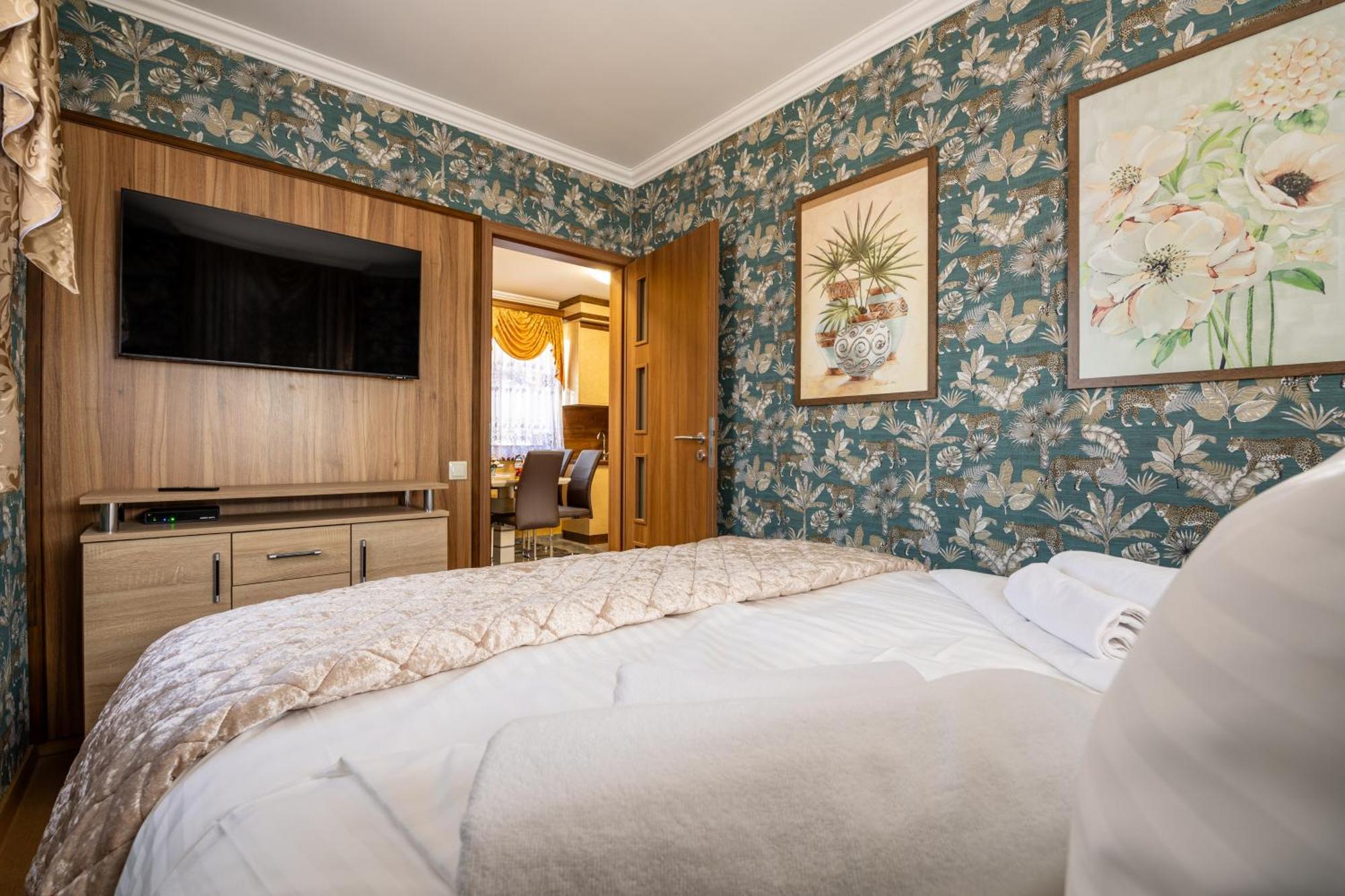 Voeroes Alom Panzio Bed & Breakfast Tiszakécske Dış mekan fotoğraf