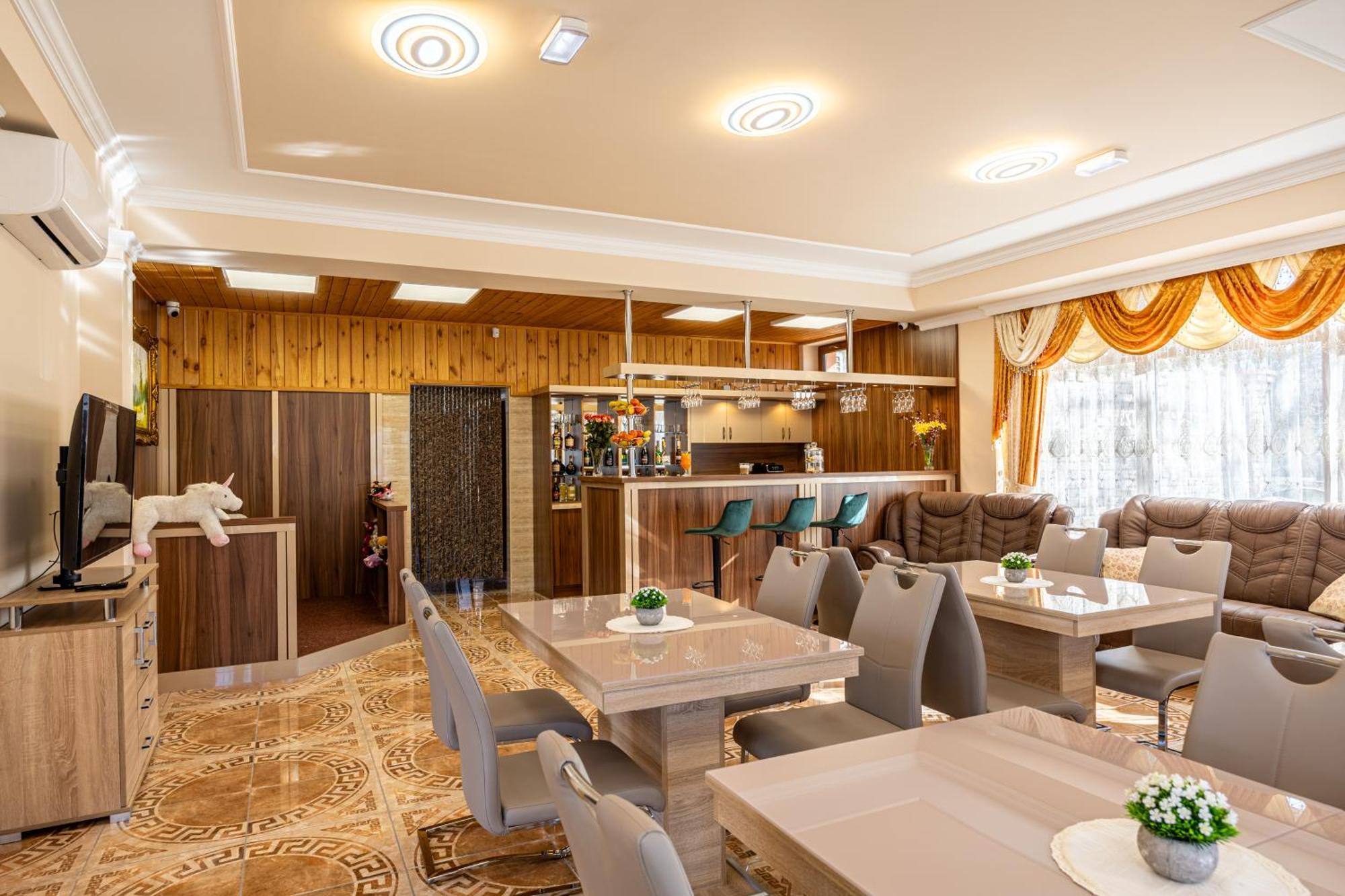 Voeroes Alom Panzio Bed & Breakfast Tiszakécske Dış mekan fotoğraf