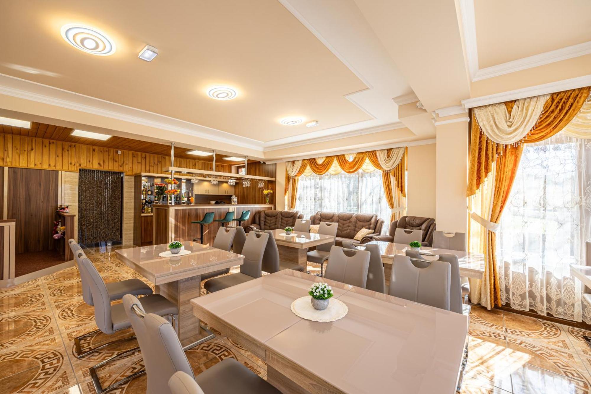 Voeroes Alom Panzio Bed & Breakfast Tiszakécske Dış mekan fotoğraf